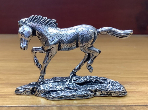 Running horse quality silver - running,