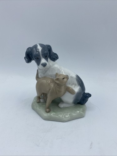 Nao lladro dog - nao, in