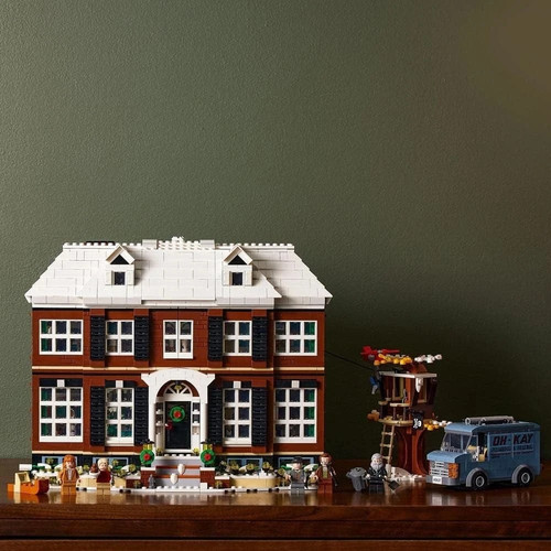 New home alone house 21330 - home,