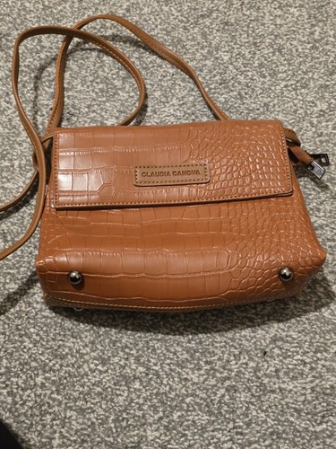 Claudia canova moc - moc, croc