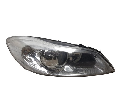 Volvo c30 headlight - volvo,