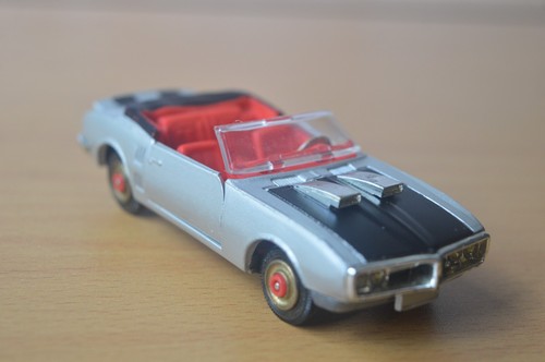 Corgi toys 343 pontiac - toys,