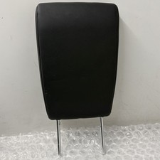Headrest for third row seat - third,