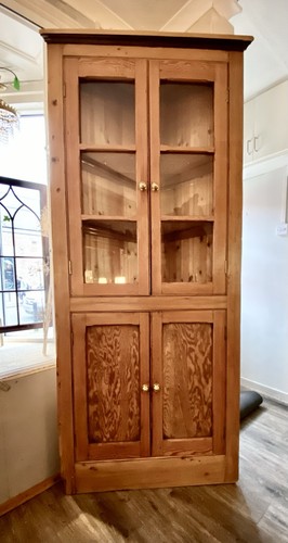 Tall pitch pine vintage corner - pitch,