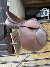 17.5" Brown Adjustable Arena Jump Dual Flap Saddle