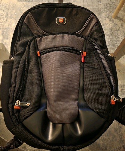 Wenger 7567 legacy 1 - legacy, 14.1"