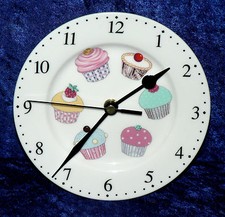 Cupcake wall clock porcelain