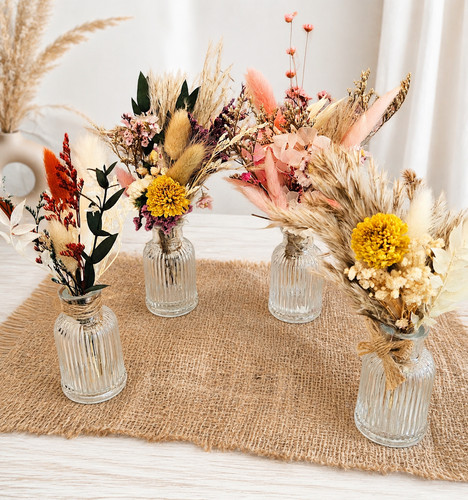 Bud vase with dried flower - dried,
