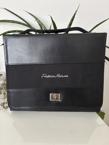 Sample case cases - case,