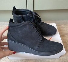 NEW CLARKS UNSTRUCTURED UN