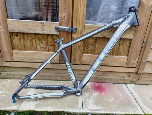 Cube ltd pro aluminium - 16", 26"