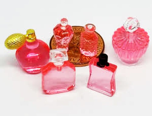 Dolls house selection 6 - dolls,