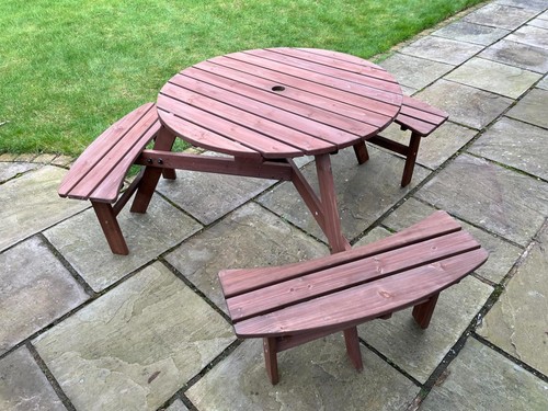 Round wooden picnic - wooden,