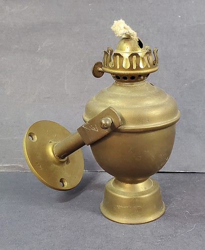 Gimble oil lamp - *,