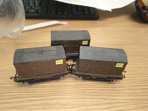 Gauge conflat trix - , bases