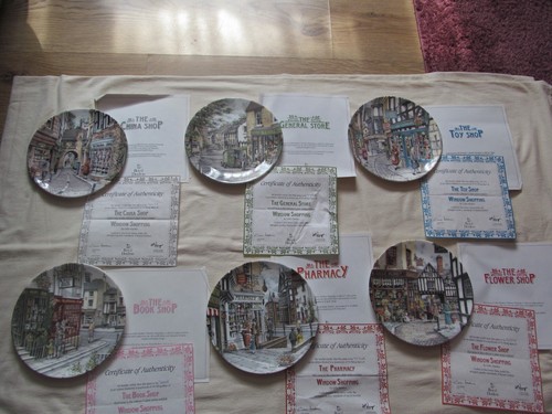 Royal doulton plates - 7x,