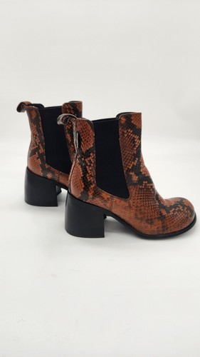 Russell bromley hackney - &,