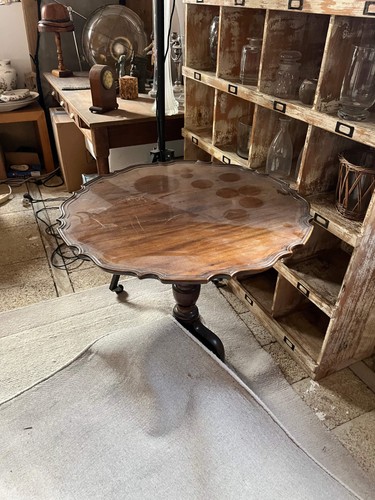 Mahogany piecrust tilt top - piecrust, tilt-top