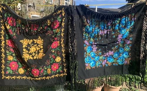 Vintage retro piano shawls - vintage?,