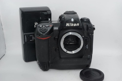 Nikon d2x dslr camera body - nikon,