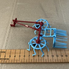 Vintage Britains Farm LELY Rotary Hay Straw Rake Tedder 1:32 Scale 9541 1970’s