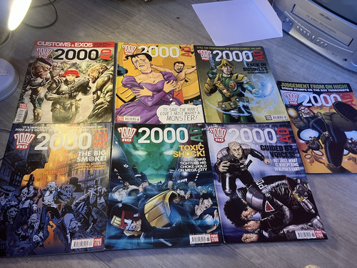 2000 progs 1764 1770 - 2000, comic