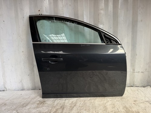 Volvo v60 design - v60, r-design