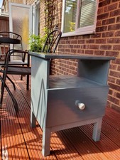 Small cabinet/ bedside table with one drawer