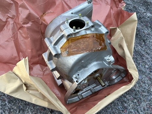 Triumph trw engine - triumph, cases