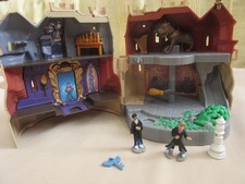 COMPLETE HARRY POTTER  FORBIDDEN CORRIDER POLLY POCKET PLAYSET - WORKING - VGC