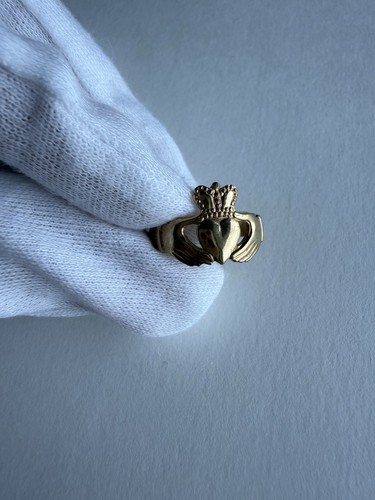 Vintage irish claddagh yellow - claddagh,