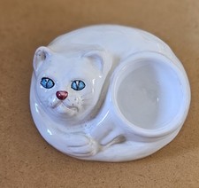 Vintage Pottery White Cat Egg