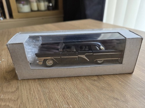 Ussr chaika gaz - gaz-13, black