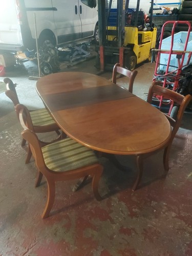 Extending dining table with - extending,