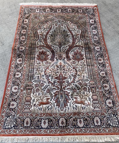 Silk rug 185x120cm - ,