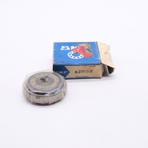 Skf tapered roller bearing - -,