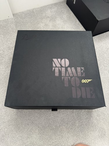 James bond 007 time - 007, to