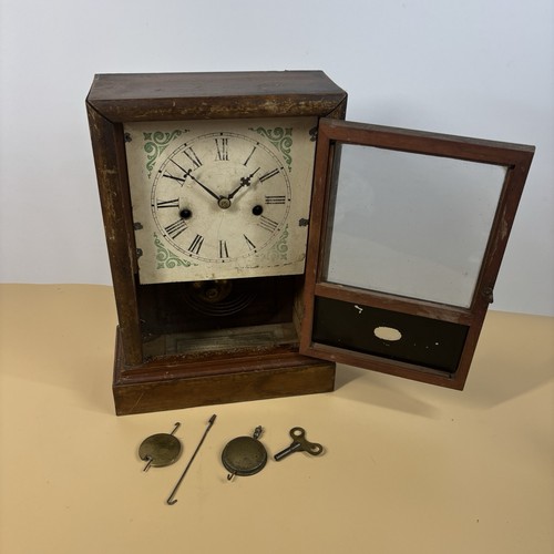 Waterbury shelf clock - waterbury,