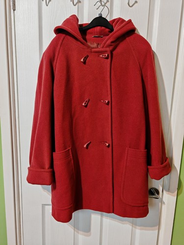 Beautiful red nuage coat size - nuage,