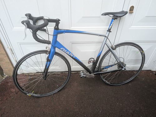 Giant defy road - defy,