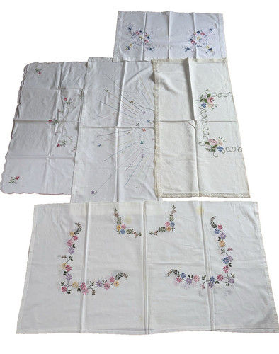Vintage table linen - table,