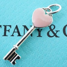 Excellent Tiffany & Co. Pink