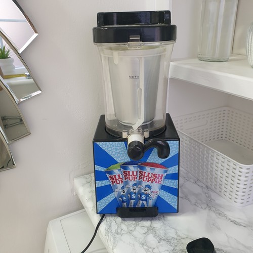Slush puppie machine frozen - slush,
