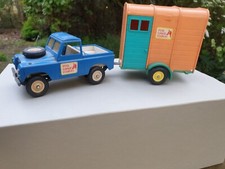 Britains Pine Lodge Stables Land Rover with Horse Box & Various Horses & Fences