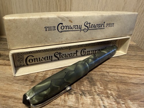 Conway stewart green - stewart, marbled