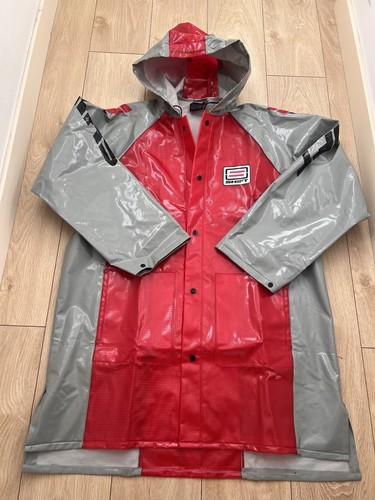 Raincoat shift plastic coat