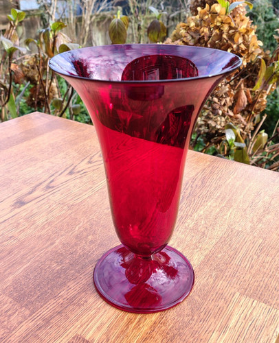 Vintage trumpet shaped ruby - vintage,