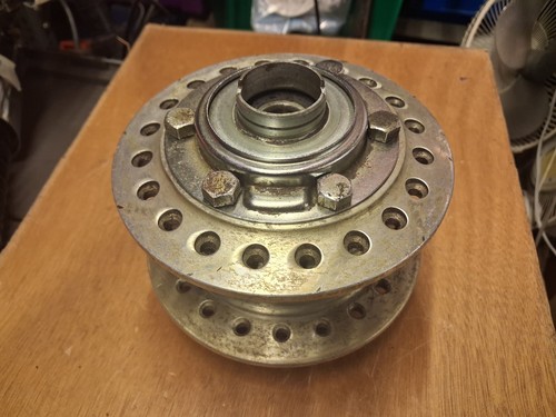 Motorcycle front disc - , hub