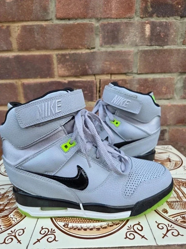 Women nike liberty of - 8.5,