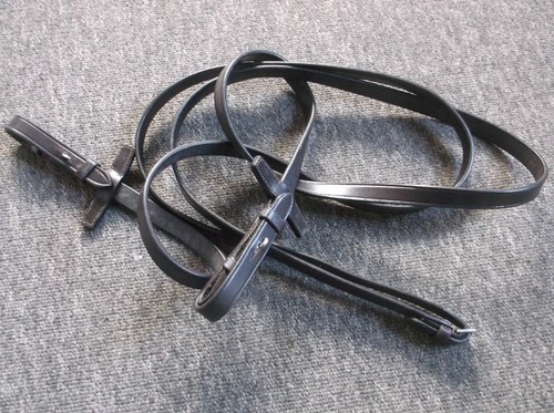 Brown leather horse reins - brown,